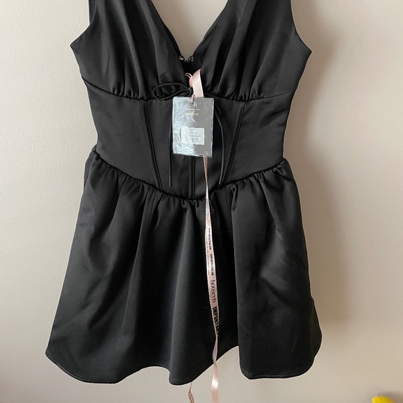 House of CB Emmeliette Corset Satin Minidress Little Black Dress Size M NWT - Picture 7 of 8